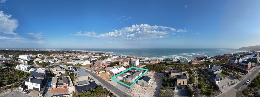 4 Bedroom Property for Sale in Oceanview Heights Western Cape